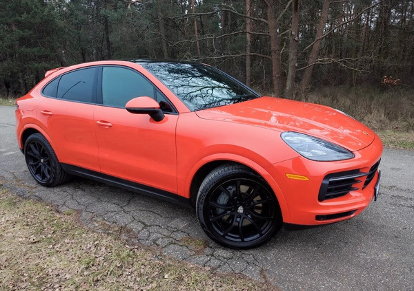 Porsche Cayenne cena 300000 przebieg: 65000, rok produkcji 2020 z Krzepice małe 211